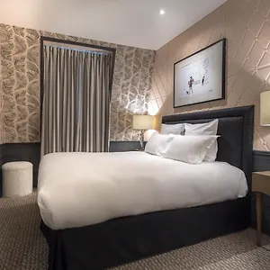 La Parizienne Hotel