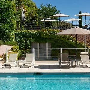 & Lou Paradou Les Bains Hotel